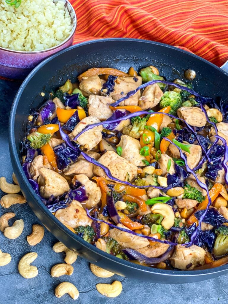 Chicken and Red Cabbage Stir Fry