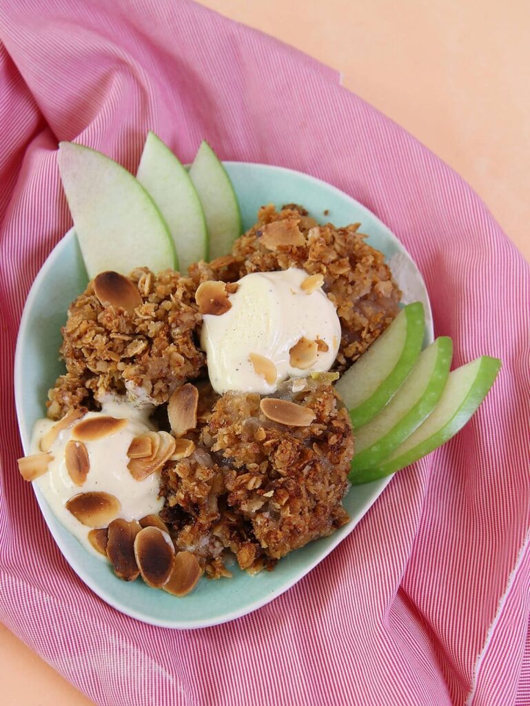 Cinnamon Apple Crisp