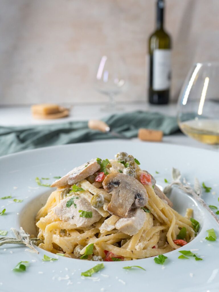 One Pot Turkey and Mushroom Tetrazzini