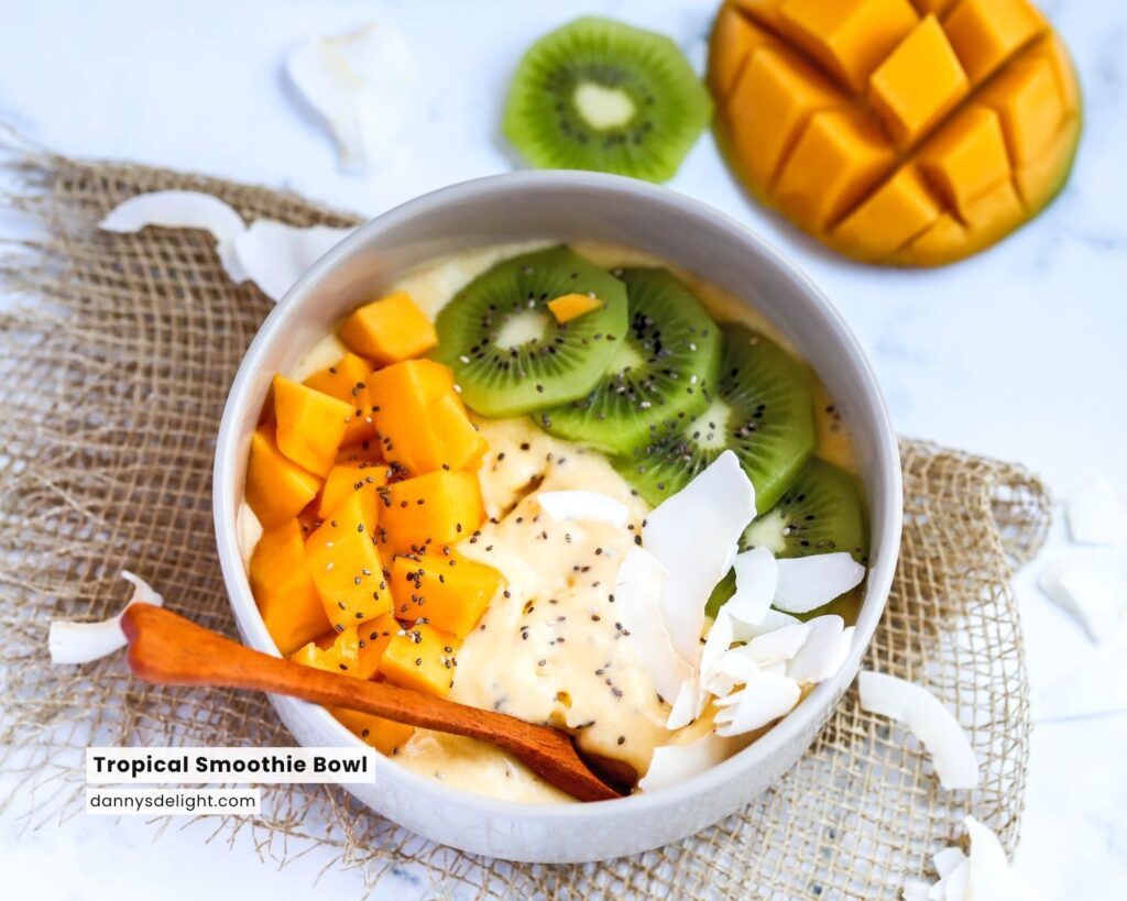 Tropical Smoothie Bowl