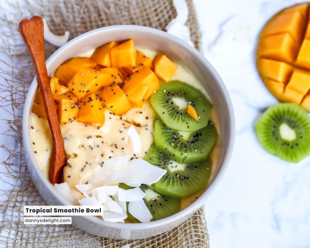Tropical Smoothie Bowl