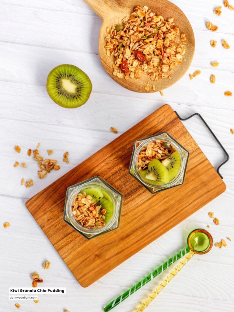 Kiwi Granola Chia Pudding