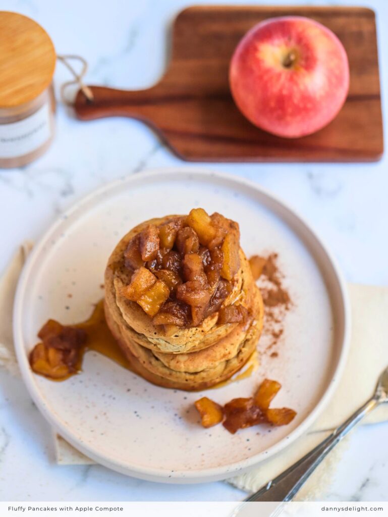 Fluffy Pancakes with Apple Compote