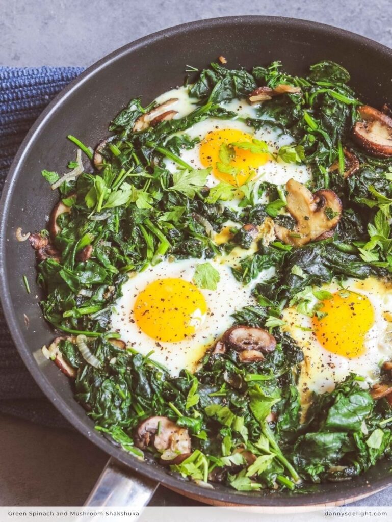 Green Spinach and Mushroom Shakshuka