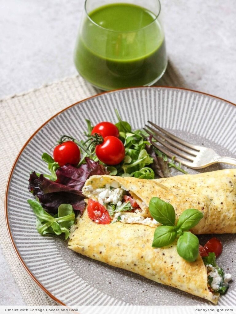 Omelet with Cottage Cheese and Basil